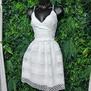 Guess Los Angeles Dress Size 4 White Lace Eyelet Fit and Flare Mini 3953
